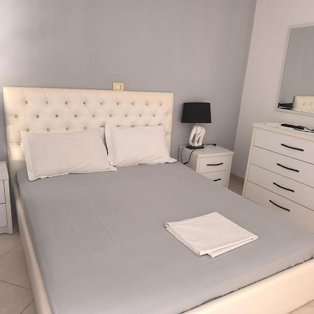 Marinela Apartment Саранда Экстерьер фото